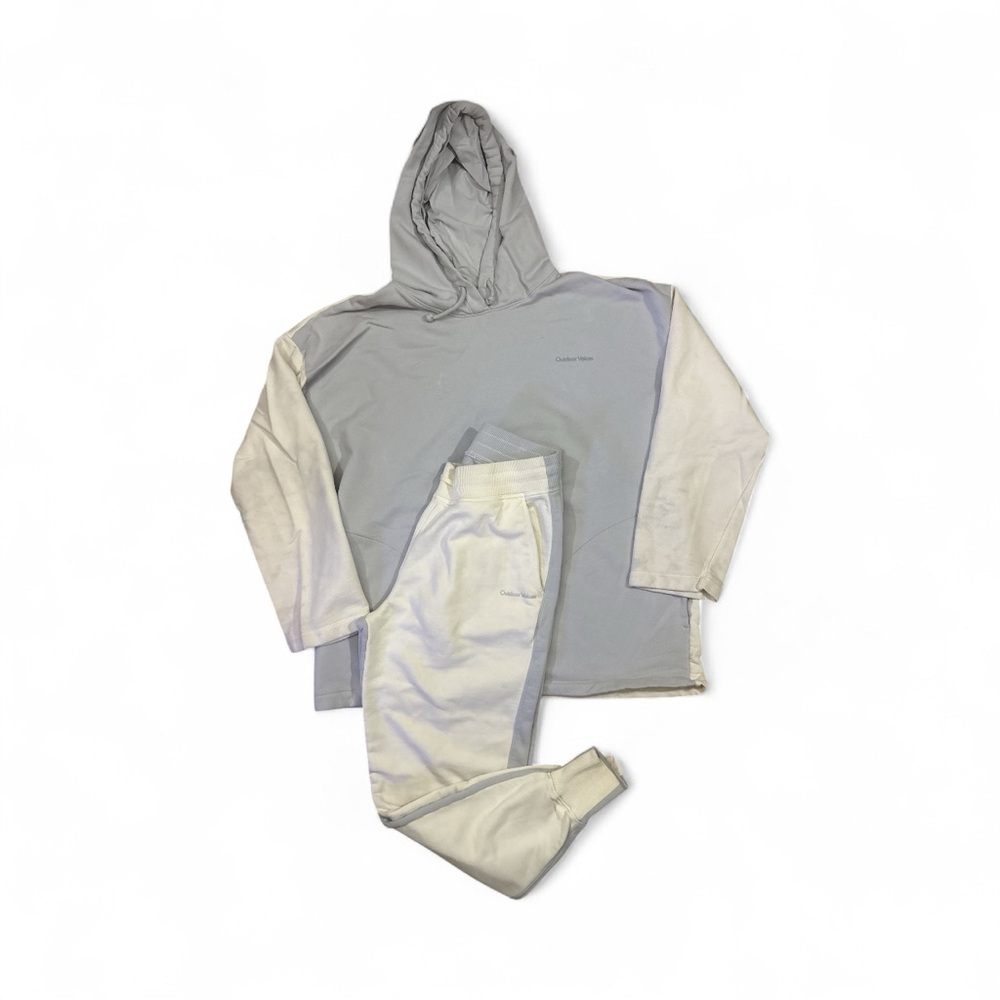 Outdoor Voices two-toned jogger sweatsuit.